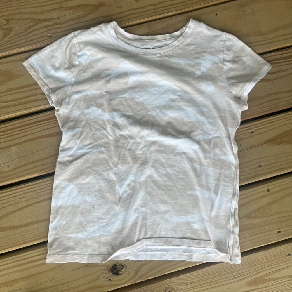 Athleta camo organic daily tshirt size Small Beige White